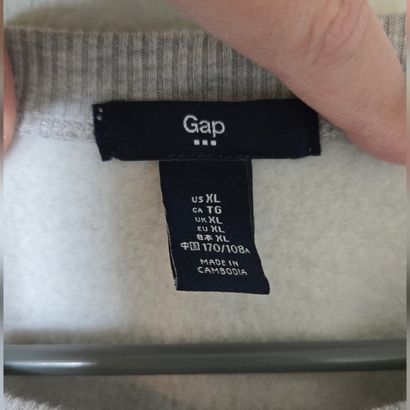 Gap Gray Sweatshirt Size XL - Picture 5 of 5